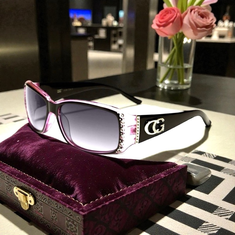 Chic Black and Pink Sunglasses